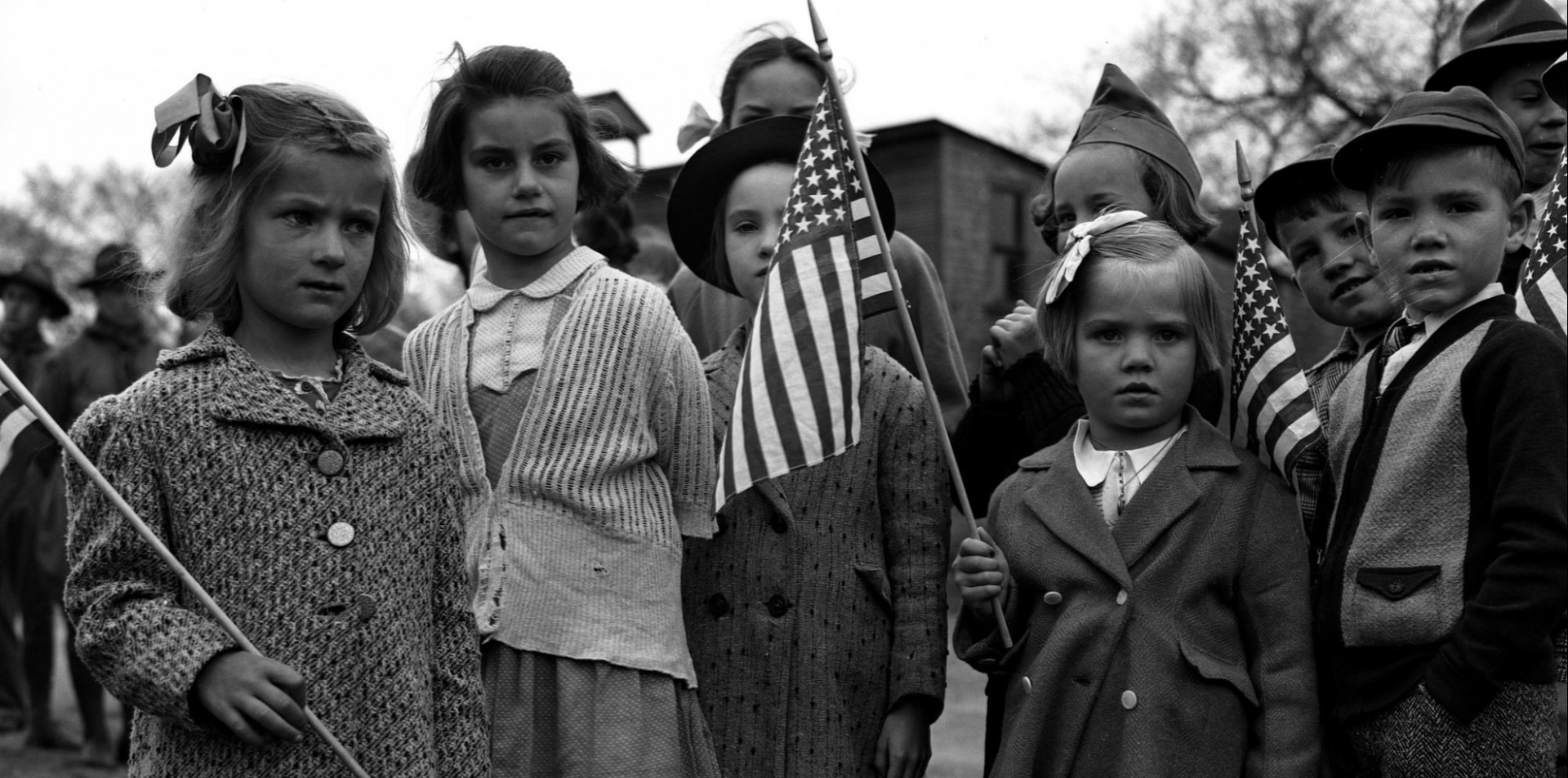 Children with U.S. flags 1943