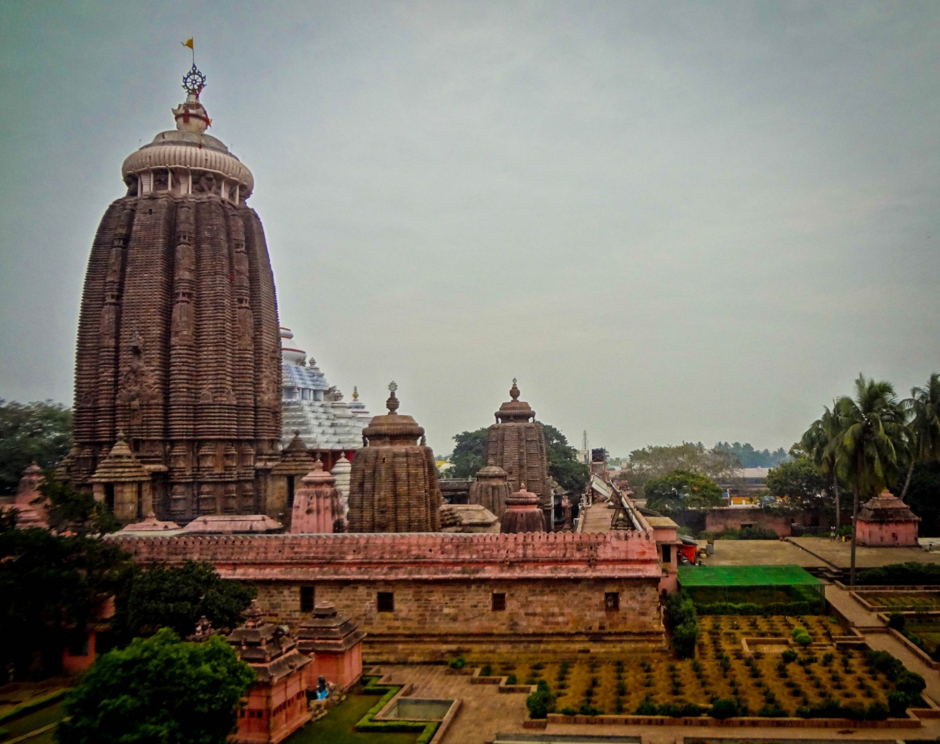 The Jagannath Temple at Puri, in the state of Odisha. Source: Abhishek Barua, on Wikimedia Commons. CC BY-SA 3.0.