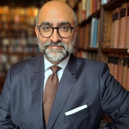 Photo of Roham Alvandi
