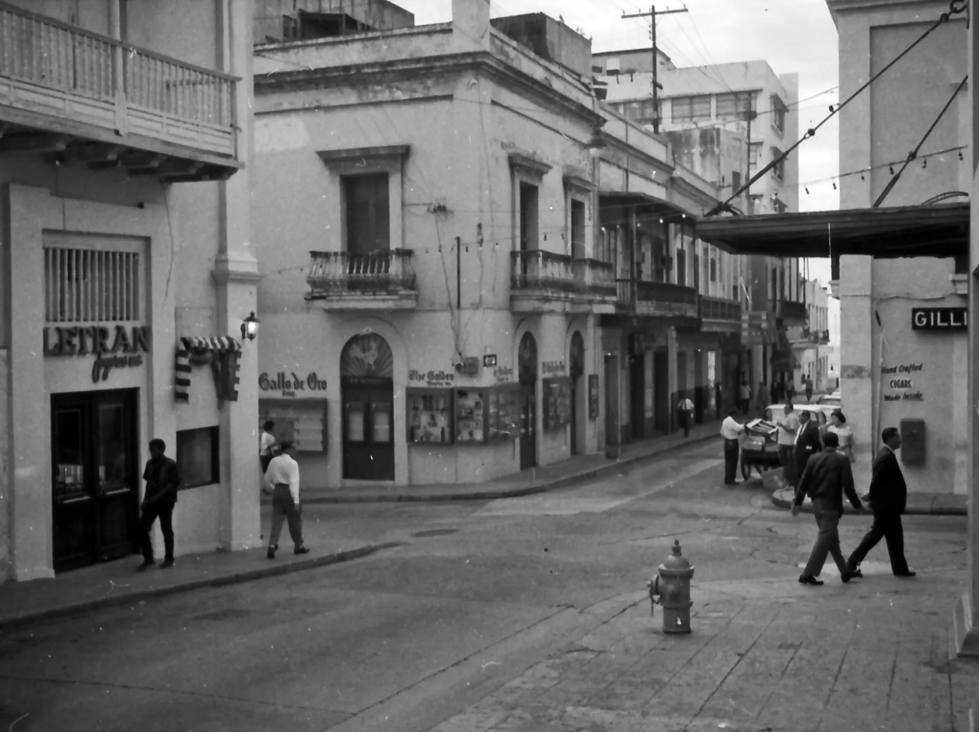 Wikimedia Commons contributors, "File:B15a Puerto Rico 1966 (51192978652).jpg," Wikimedia Commons,https://commons.wikimedia.org/w/index.php?title=File:B15a_Puerto_Rico_1966_(51192978652).jpg&oldid=1092709652 (accessed July 30, 2026).