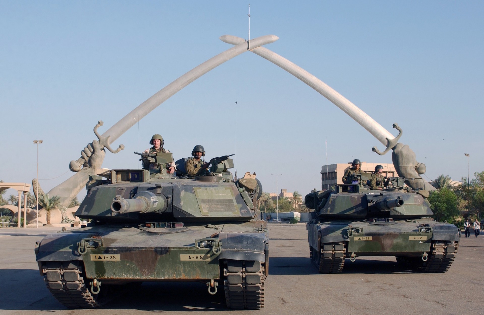 U.S. Tanks in Baghdad, 2003.
